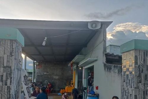 5 ngư dân ở Ninh Thuận bị ngạt khí dưới hầm tàu cá