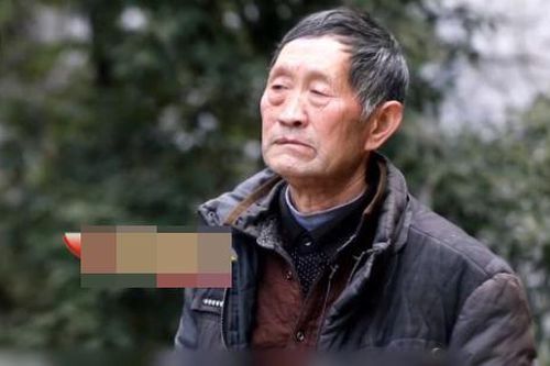 Con gái lấy chồng 26 năm không về nhà, bố lặng người ngày gặp mặt