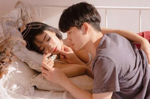 Làm chuyện ấy lần đầu ở độ tuổi nào phù hợp nhất?