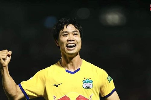 Liệu Công Phượng có cập bến sân Vinh?