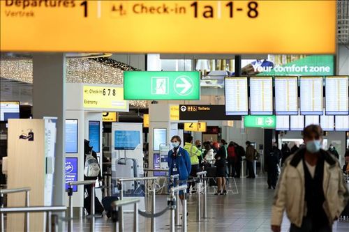 Hà Lan: Sân bay Schiphol yêu cầu các hãng hàng không hủy chuyến do thiếu lao động