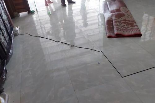 Nghệ An: Yêu cầu hỗ trợ toàn bộ kinh phí khắc phục sụt lún, nứt nẻ nhà dân ở Quỳ Hợp