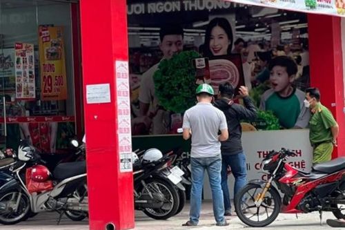 Dùng súng tự chế đe dọa nhân viên cướp tại cửa hàng tiện lợi