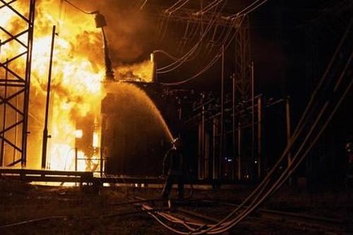 Ukraine đóng cửa lò phản ứng cuối cùng nhà máy điện hạt nhân lớn nhất châu Âu
