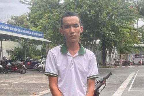 Lời khai của nam thanh niên dùng súng cướp tiền trong cửa hàng tiện lợi ở TP.HCM