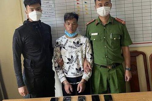 Bắt giữ đối tượng đột nhập cửa hàng Thế giới di động trộm cắp nhiều điện thoại đời mới