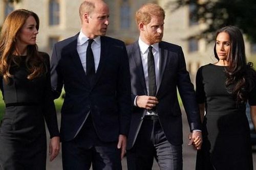 William, Harry có thể đi cạnh nhau sau linh cữu Nữ hoàng Anh