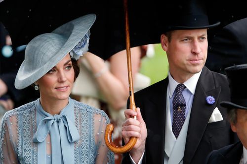 Điều gì đang chờ đợi Hoàng tử William và Công nương Kate