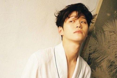 Nam diễn viên Lee Hak Joo kết hôn