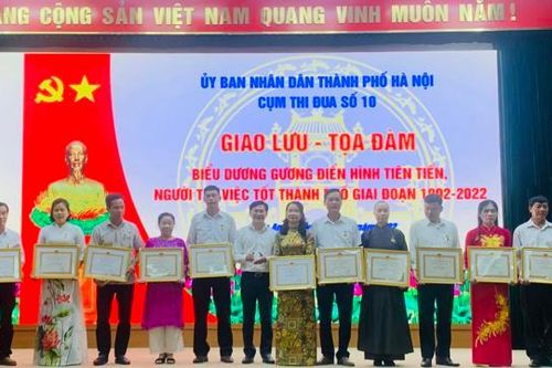 Tôn vinh các gương điển hình tiên tiến, lan tỏa những hành động đẹp