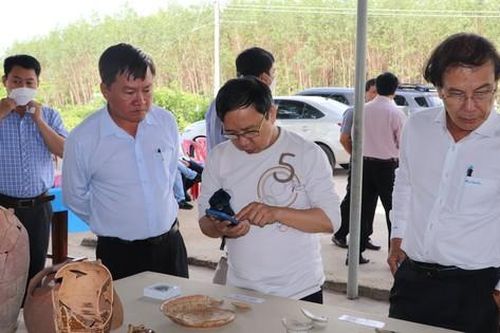 Chi thêm hơn 4,6 tỷ đồng khai quật di chỉ khảo cổ vòng thành Đá Trắng