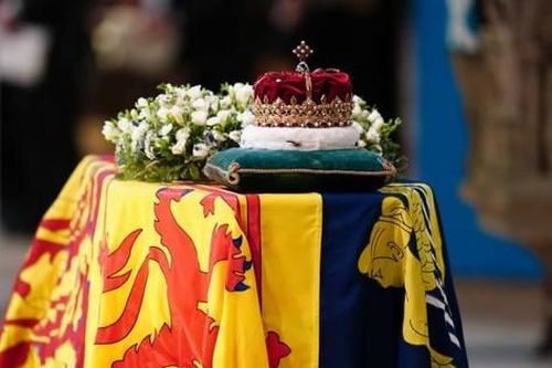 Điều ít biết về áo quan của Nữ hoàng Elizabeth