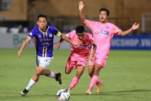 V.League: Đâu rồi bóng dáng quân vương?