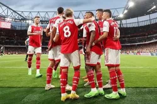 Trận đấu Arsenal vs PSV ở Europa League bị hoãn