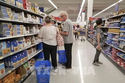 Người dân Canada đang lún sâu hơn vào các khoản nợ
