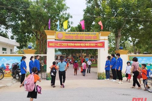 Đẩy mạnh mô hình 'Cổng trường an toàn tự quản' trong năm học mới