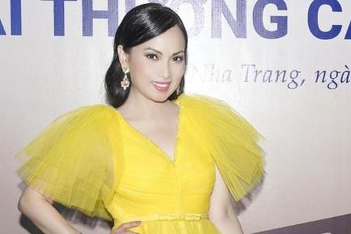 Hà Phương khoe sắc trên thảm đỏ Cánh diều vàng