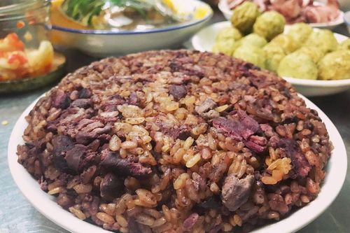 Ngất ngây với hương vị núi rừng lạ miệng trong món xôi trám đặc sản Cao Bằng