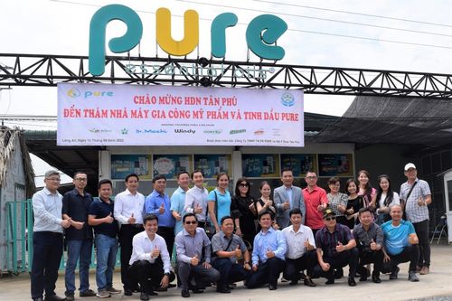Tham quan nhà máy gia công mỹ phẩm & tinh dầu của PURE Essential Oils