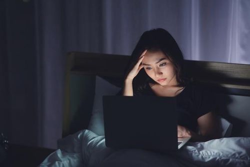 Cách vượt qua chứng 'đau đầu thế kỷ 21' ở người trẻ