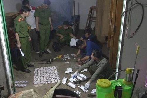 Quảng Ninh: Khởi tố 3 đối tượng sản xuất dầu nhờn giả