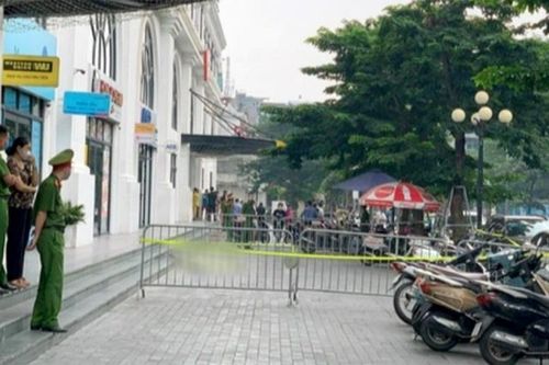 Một người tử vong do rơi từ tầng cao của chung cư ở Hà Nội