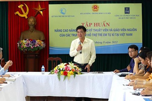 Nâng cao năng lực cho cán bộ hỗ trợ trẻ tự kỷ tại 21 địa phương