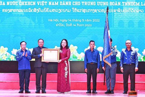 Thanh niên Việt Nam–Lào khởi động Chương trình 'Theo dấu chân lãnh tụ'