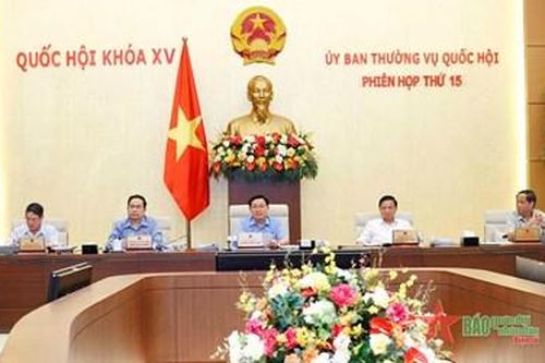 Chủ tịch Quốc hội: Biểu dương điển hình làm tốt công tác thực hành tiết kiệm, chống lãng phí