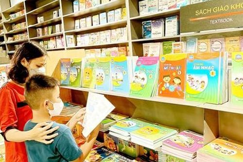 TPHCM: Gấp rút cung ứng SGK cho học sinh trước ngày 16-9