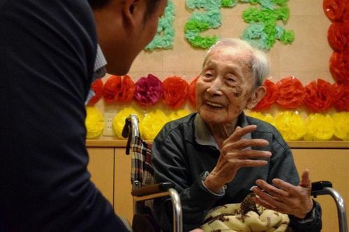 Cụ ông cao tuổi nhất tại Nhật Bản qua đời ở tuổi 112