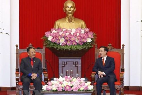 Thường trực Ban Bí thư tiếp đoàn Đại biểu Đoàn Thanh niên Lào