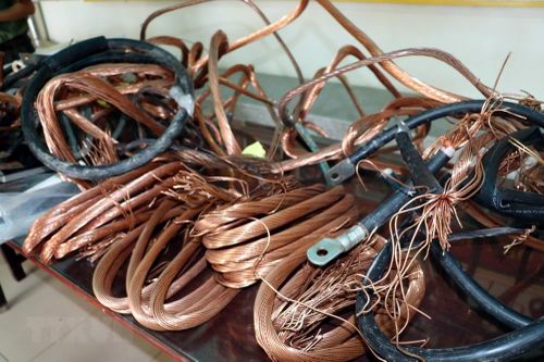 Bắt giữ nhóm đối tượng trộm cắp cáp điện trên cao tốc Vân Đồn – Móng Cái