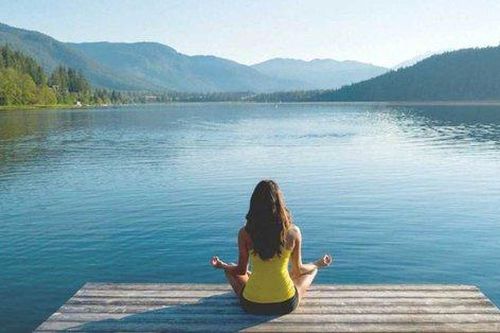 1001 cách tự nhiên giúp giảm lo âu tại nhà