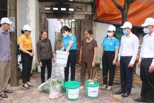 Bắc Giang: Thay đổi hành vi của phụ nữ và cộng đồng trong thực hiện phân loại rác, xử lý rác tại nguồn