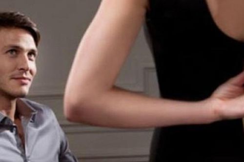 Quan hệ ngoài luồng, người phụ nữ bị tống tiền bằng ảnh 'nóng'