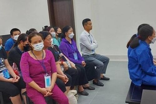 Nhiều ngân hàng mất tiền tỷ vì nữ giáo viên lừa đảo