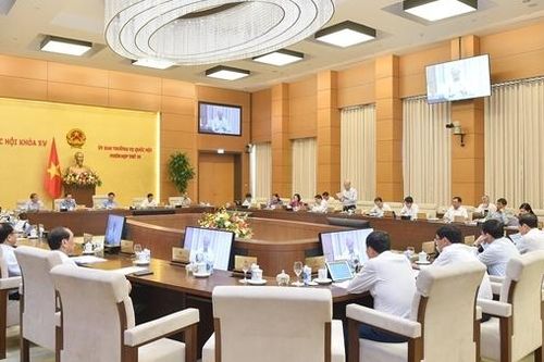 Dừng thực hiện các dự án đầu tư công dở dang, không hiệu quả