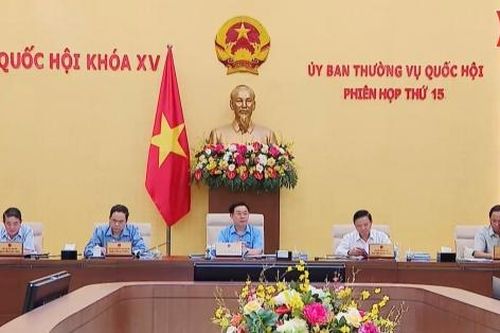 Quốc hội giám sát thực hành tiết kiệm, chống lãng phí