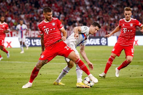4 phút ghi 2 bàn hạ Barcelona, Bayern Munich đứng đầu bảng 'tử thần'