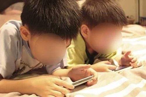 'Đại dịch' mang tên smartphones