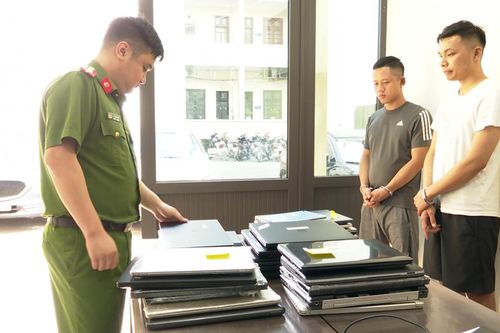 Nhóm trộm cắp…siêu sang, chuyên thuê ô tô đi 'săn mồi'