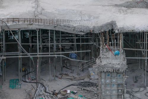 Sở Xây dựng yêu cầu làm rõ vụ sập sàn bê tông The Metropole Thủ Thiêm