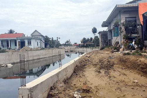 Đã xác định nguyên nhân gây sụt lún nhà dân