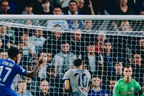 Có HLV mới, Chelsea vẫn đứng bét bảng tại Champions League