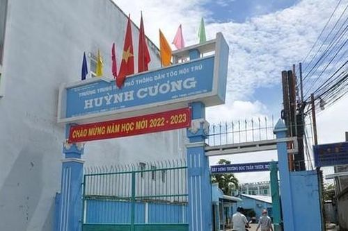 Vụ thu tiền ôn thi tốt nghiệp sai quy định ở Sóc Trăng: Hiệu trưởng phải 'rút kinh nghiệm'