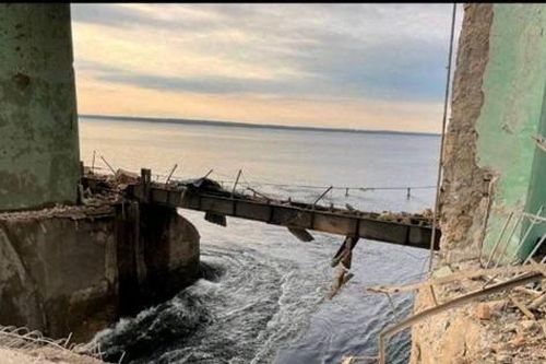 Ukraine tố Nga không kích công trình thủy lợi, cư dân được sơ tán đề phòng ngập lụt