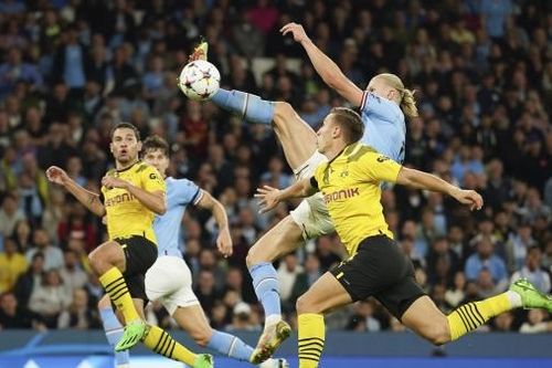 Erling Haaland ghi bàn kiểu 'Kung-Fu' giật gân, 'hạ gục' đội bóng cũ