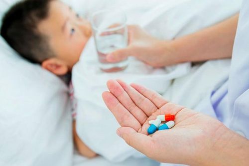 Nỗi lo không còn thuốc chữa khi người dân 'chớm viêm họng đã uống kháng sinh'