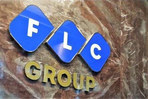 Cổ phiếu cuối cùng của họ FLC tiếp tục rơi vào diện cảnh báo